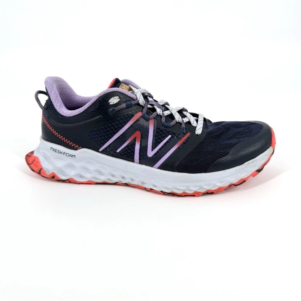 New Balance Fresh Foam Garoe Trail Running Shoes Womens Size 10.5 Navy Sneakers